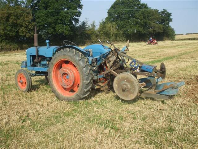 Rhodeploughingmatch199200911Small.jpg