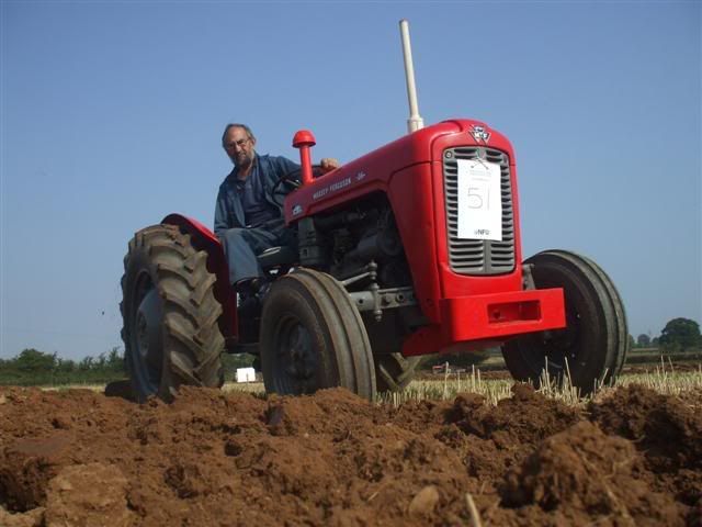 Rhodeploughingmatch199200912Small.jpg