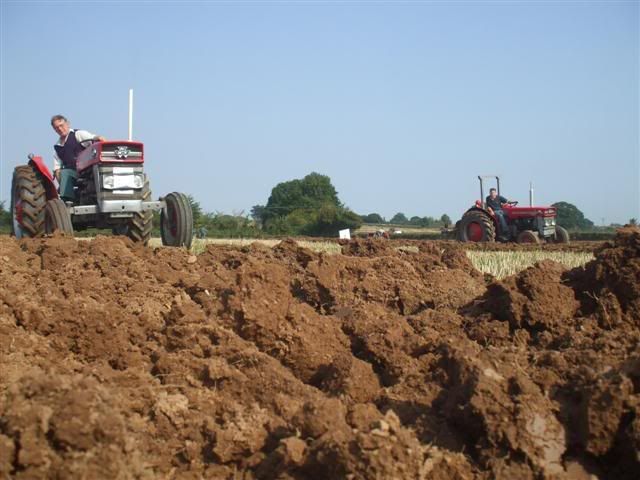 Rhodeploughingmatch199200915Small.jpg