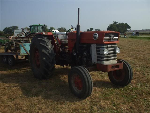 Rhodeploughingmatch199200924Small.jpg