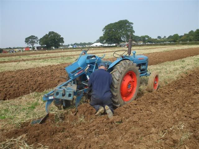 Rhodeploughingmatch199200943Small.jpg