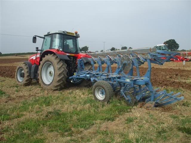 Rhodeploughingmatch199200953Small.jpg