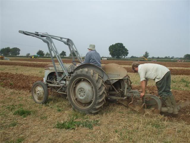 Rhodeploughingmatch199200956Small.jpg