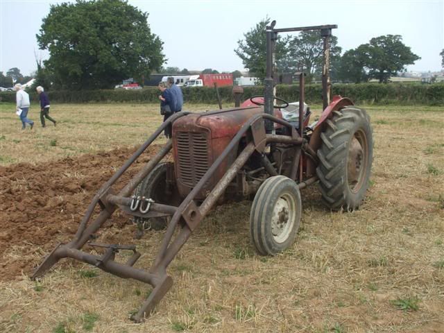 Rhodeploughingmatch199200970Small.jpg