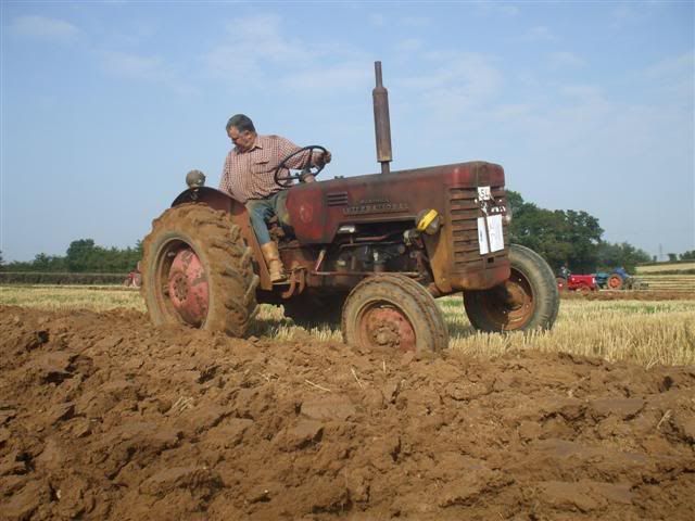 Rhodeploughingmatch1992009Small.jpg