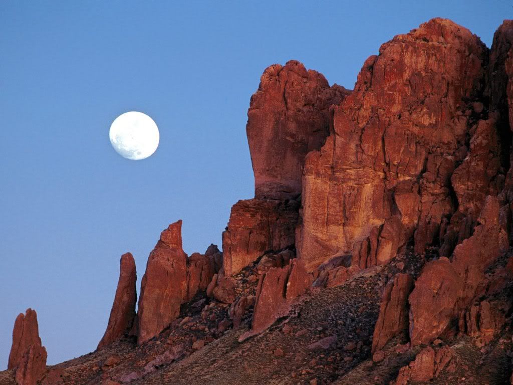 Superstition_Mountains_Praying_Hand.jpg
