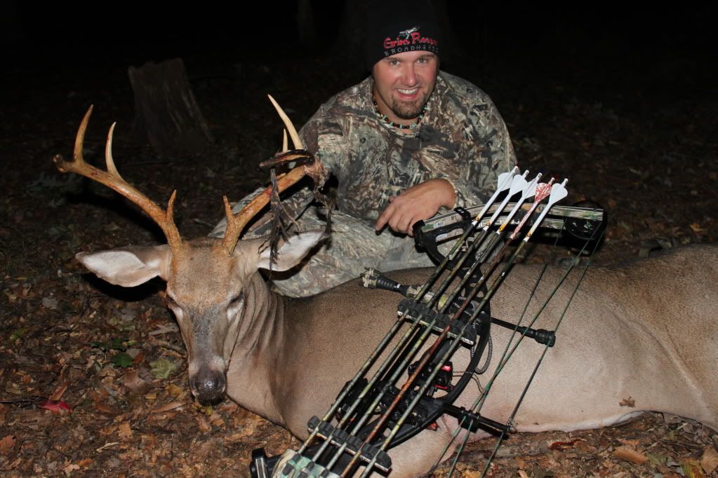 PigMan puts down a nice NJ Buck for his show(Pics) New Jersey Hunters