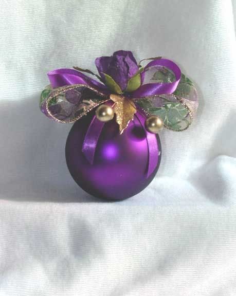 http://i237.photobucket.com/albums/ff310/2sweetnsaxy/crafts/purplematte.jpg