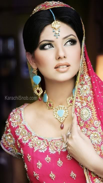 Accentuate High Cheek Bones Pakistani Bridal MakeUp